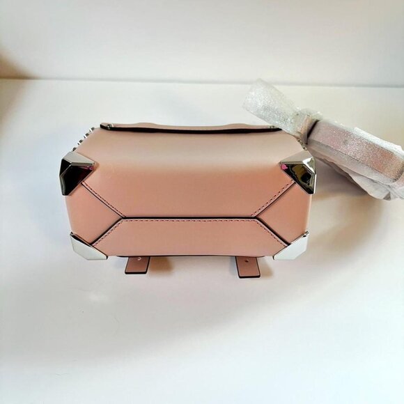 Michael Kors Manhattan Small Messenger Crossbody bag in a smokey rose color. - Picture 3 of 8